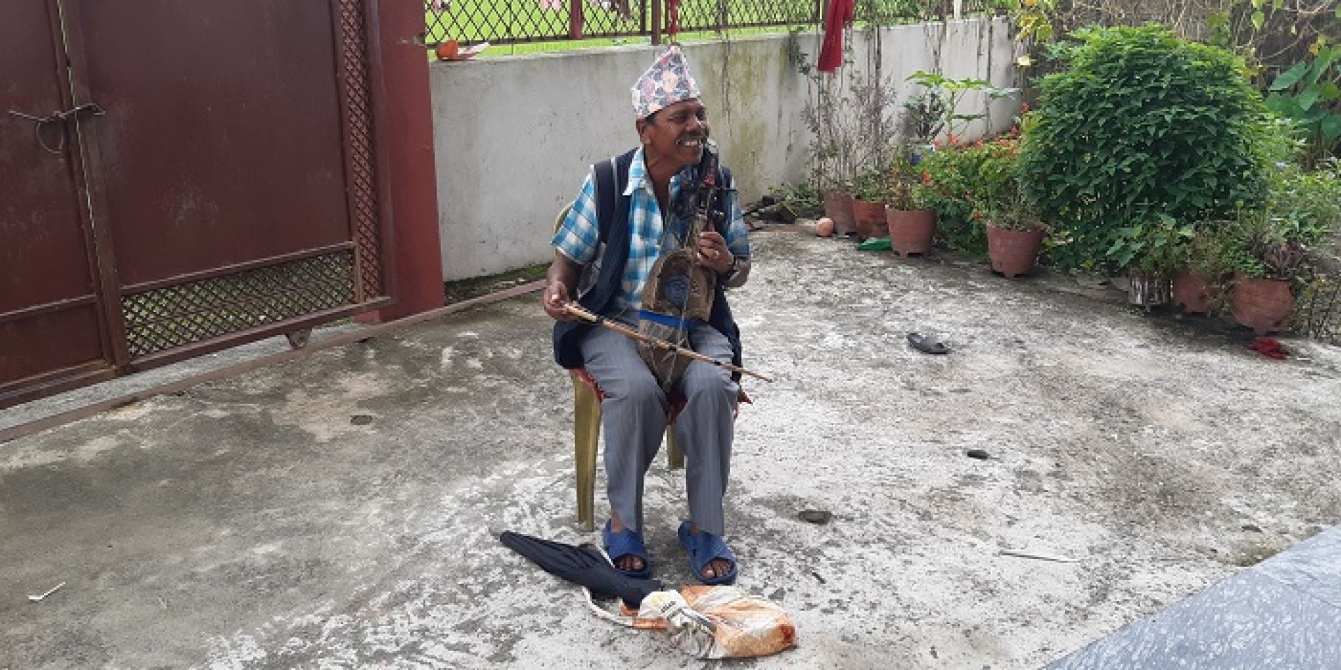 पचपन्न वर्षदेखि सारङ्गी रेट्दै रामबहादुर
